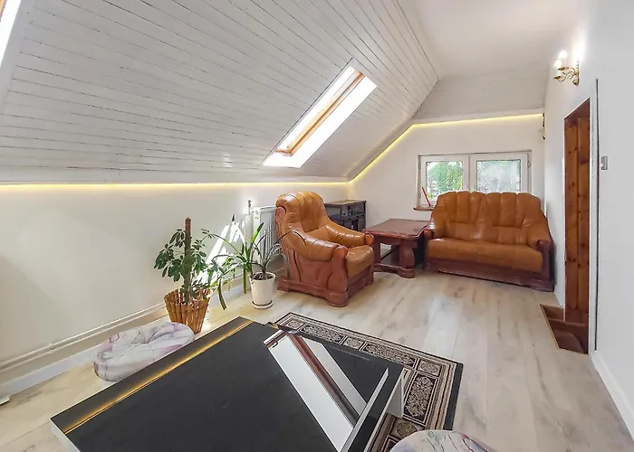 1 Bedroom Cozy In Apartment *